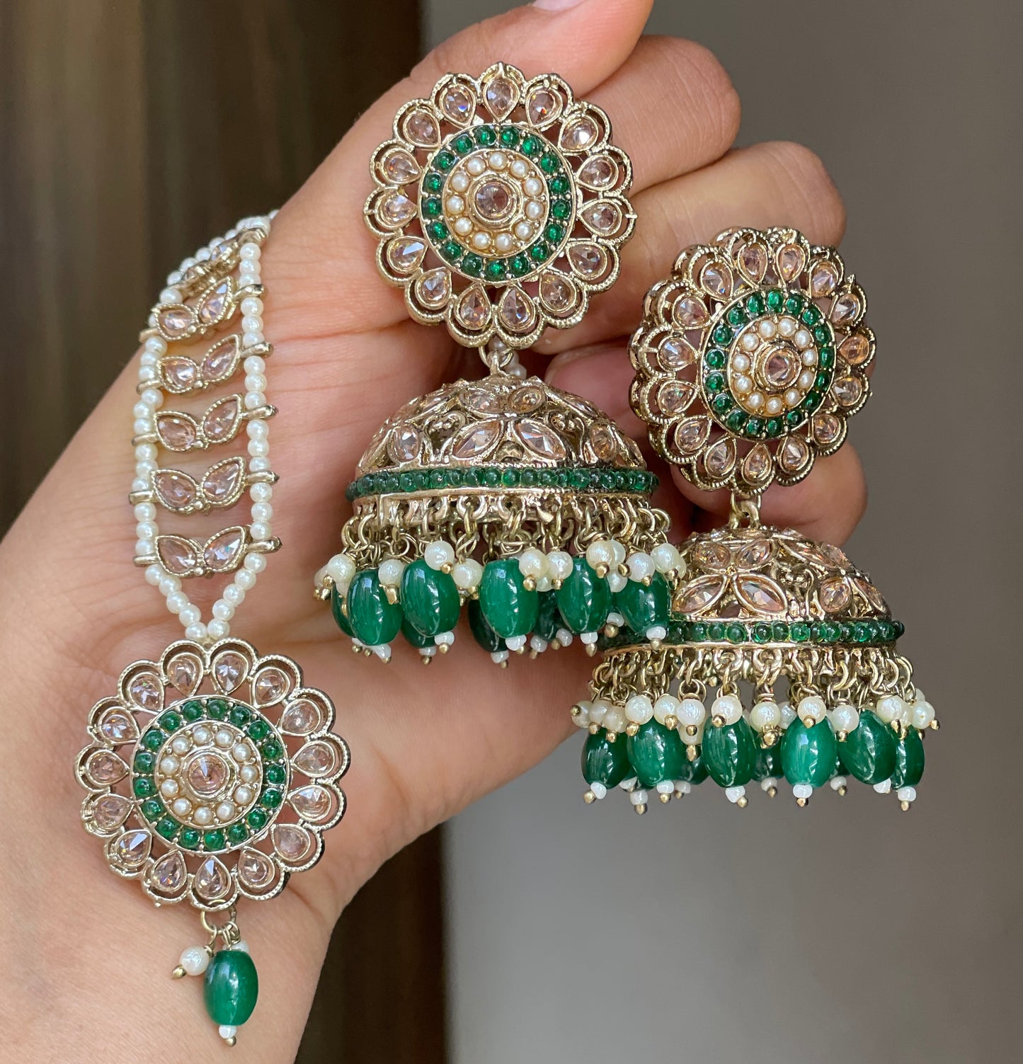 Manya Jhumka tikka